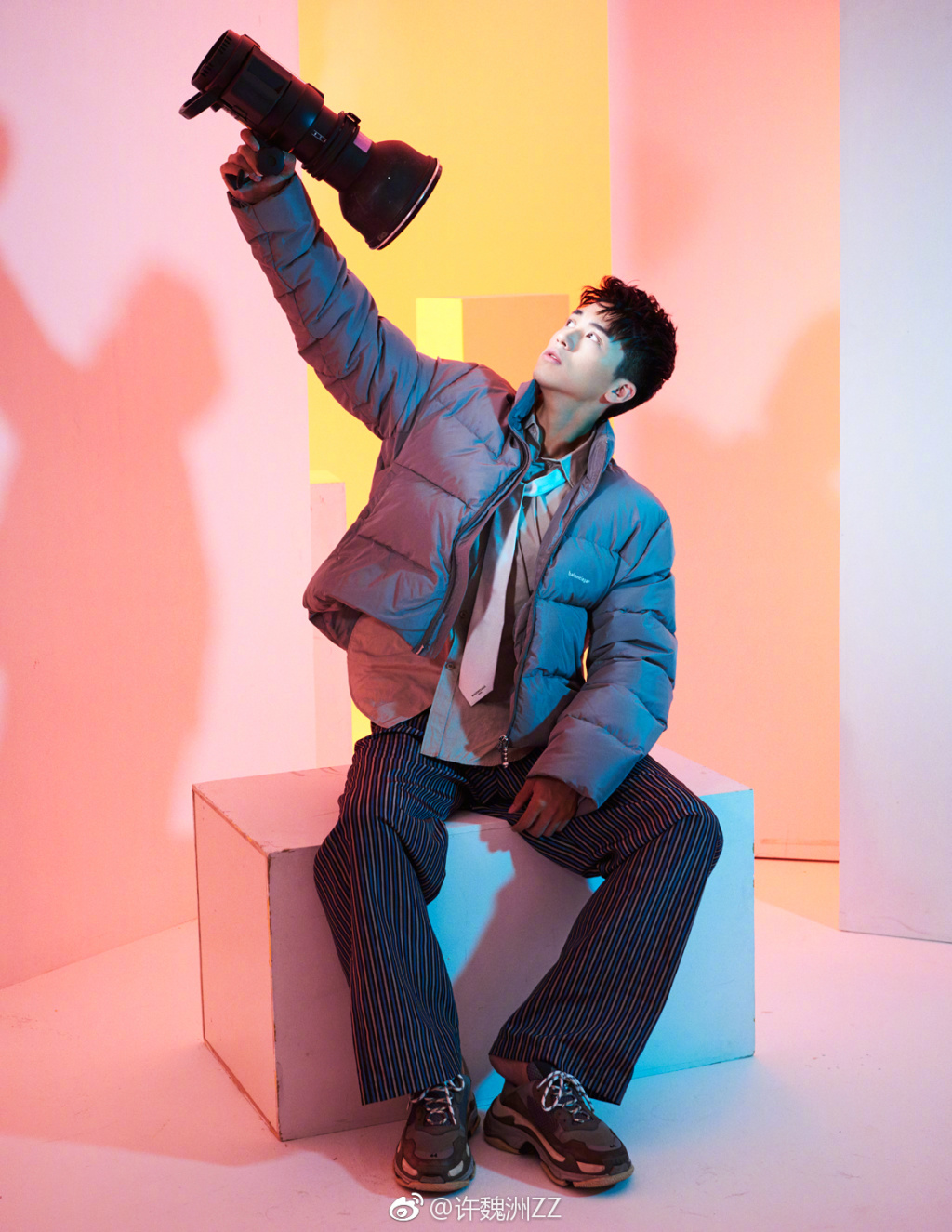 偶像包袱掉一地，許魏洲匈牙利拍攝間隙大秀拉丁舞技