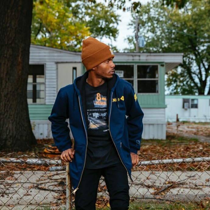 非常有意義，姆爺冠名《8英里》十五周年限量款衣服上線