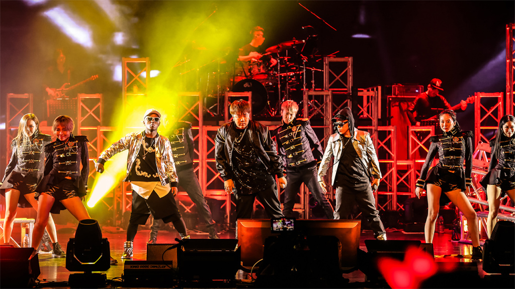 南征北戰(zhàn)亞洲音樂盛典獲獎，繼續(xù)有態(tài)度、有追求地走下去